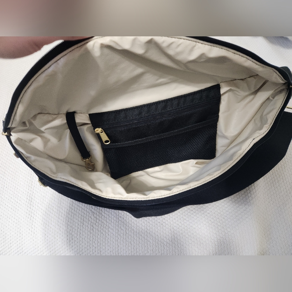 Canvelle Oversized Black Quilted Fanny Pack Crossbody Bag - Picture 5 of 8